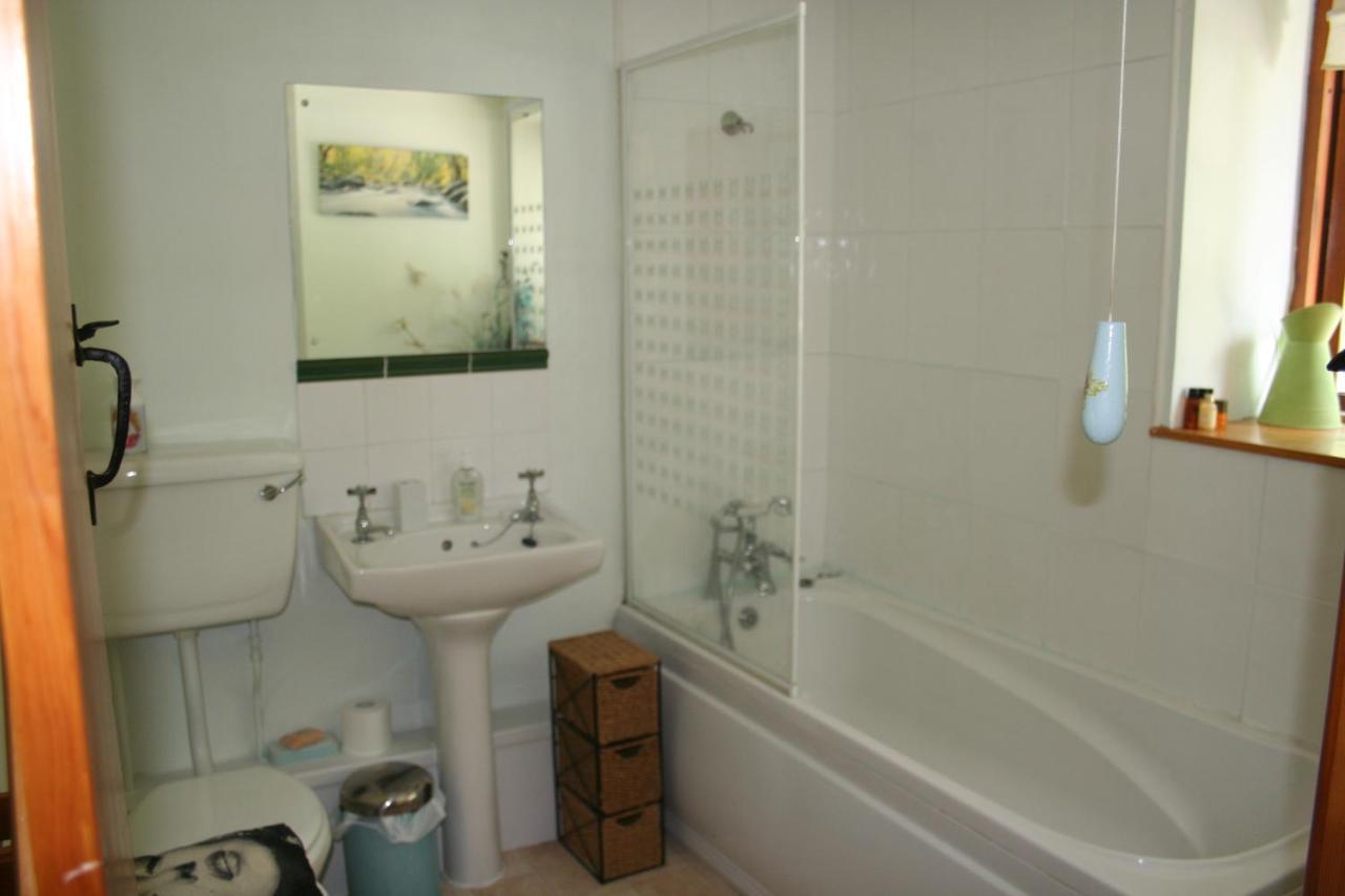 סוואנסי Barn Cottage - Farm Park Stay With Hot Tub מראה חיצוני תמונה